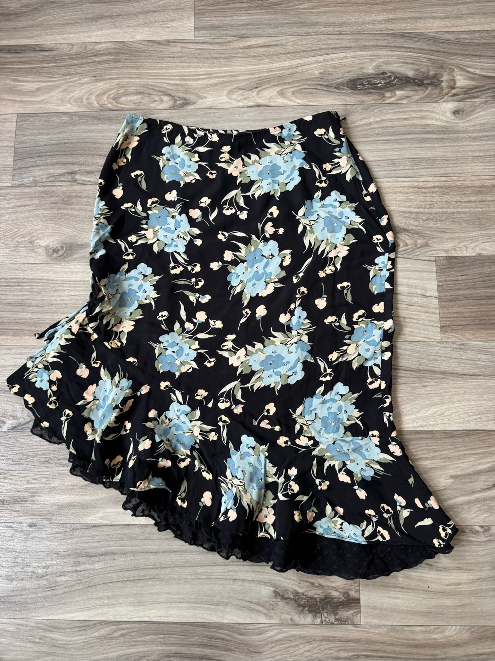 Vintage Betsy Johnson Side Ruffle Floral Asymmetric Midi Skirt Made in USA Sz 4